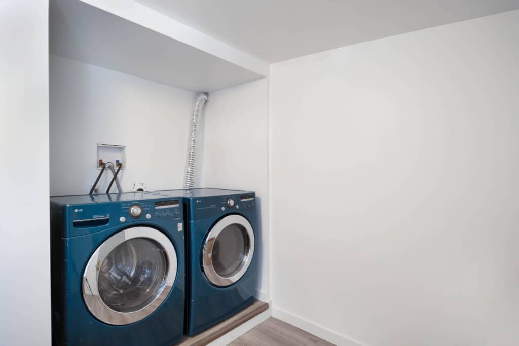 Home Contractor Winnipeg - Laundry